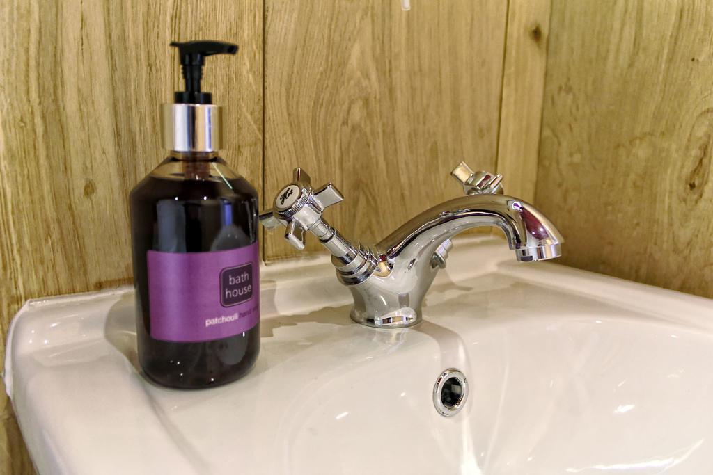 Lumely Fee Bunkhouse Aparthotel Kendal Kültér fotó