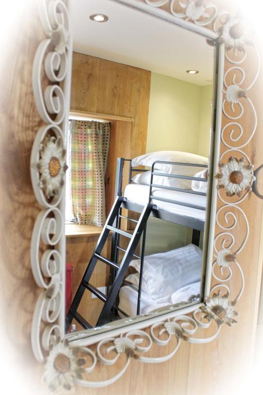 Lumely Fee Bunkhouse Aparthotel Kendal Kültér fotó